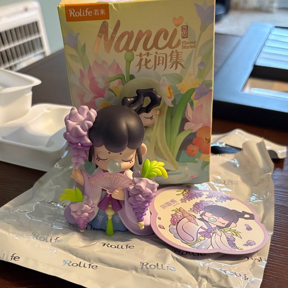 Rolife Nanci Flower Stories Figurine Wisteria